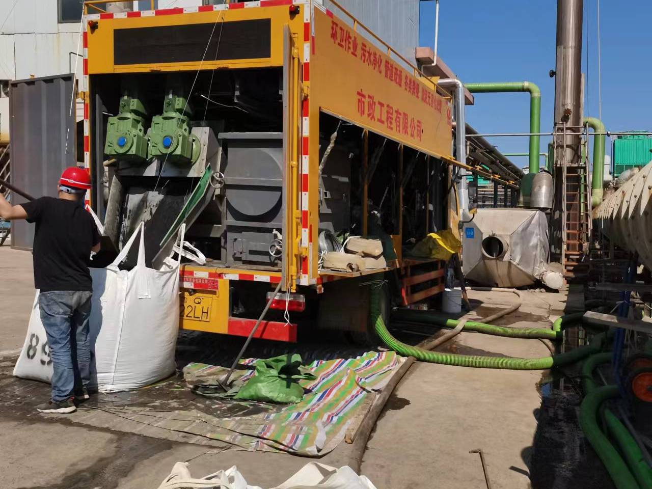 左权淤泥压干处理